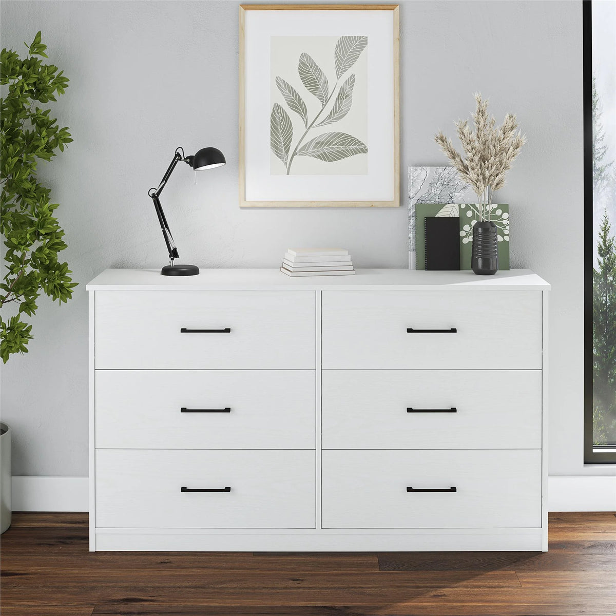 Black 6 Drawer Dresser Y70639