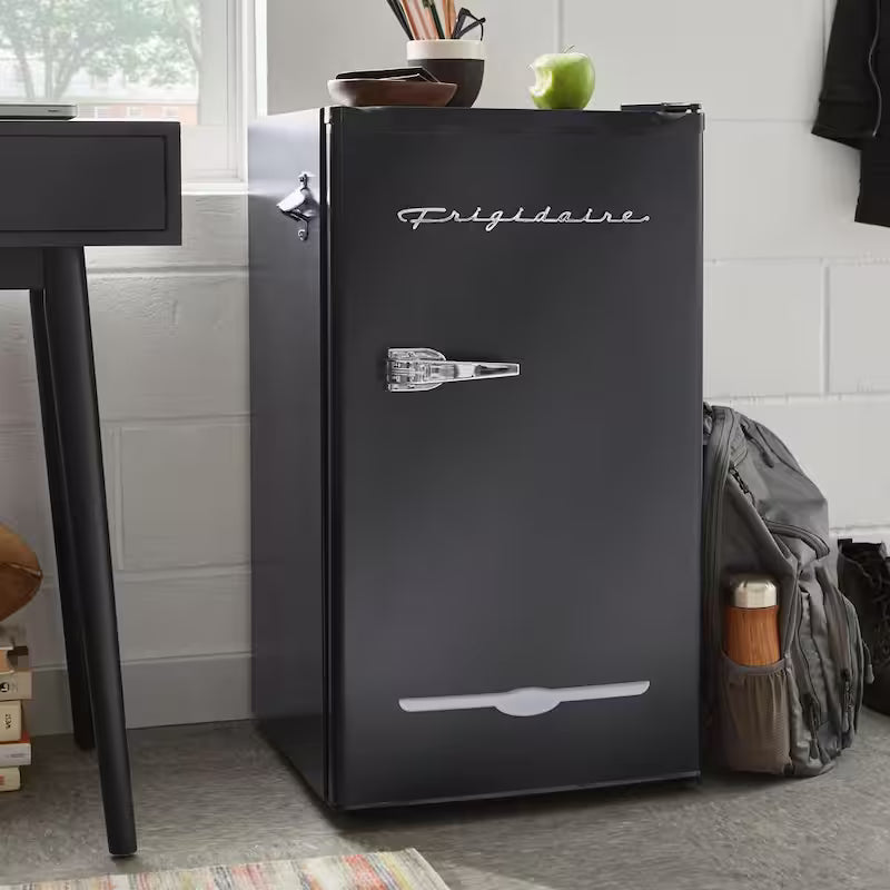 Black 3.2 cu. ft. Mini Fridge V7477