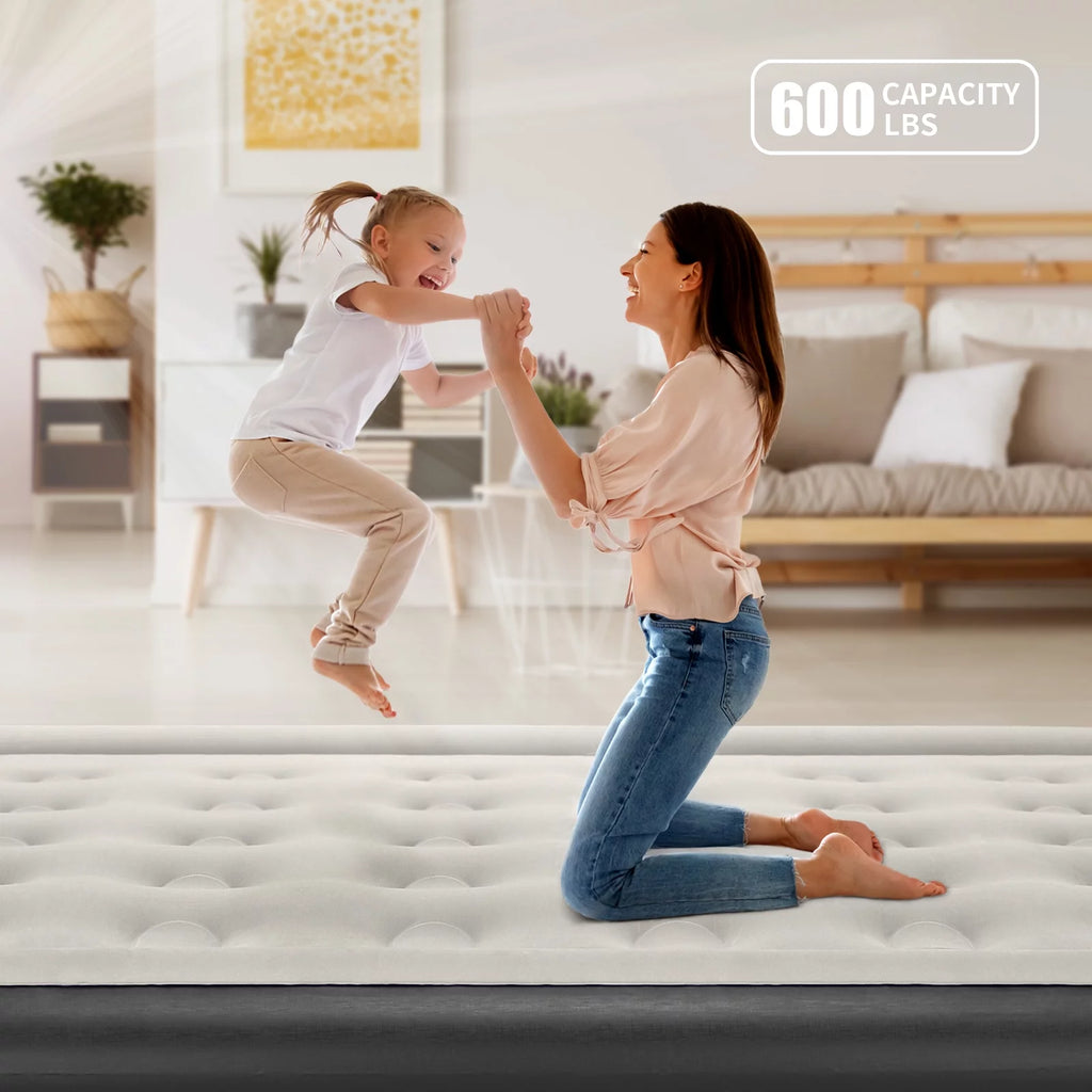 Queen Size Air Mattress with Built-in-Pump A67712