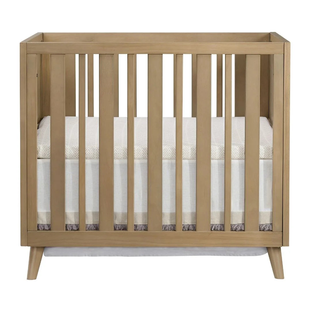 3 in 1 Mini Convertible Crib Q9055