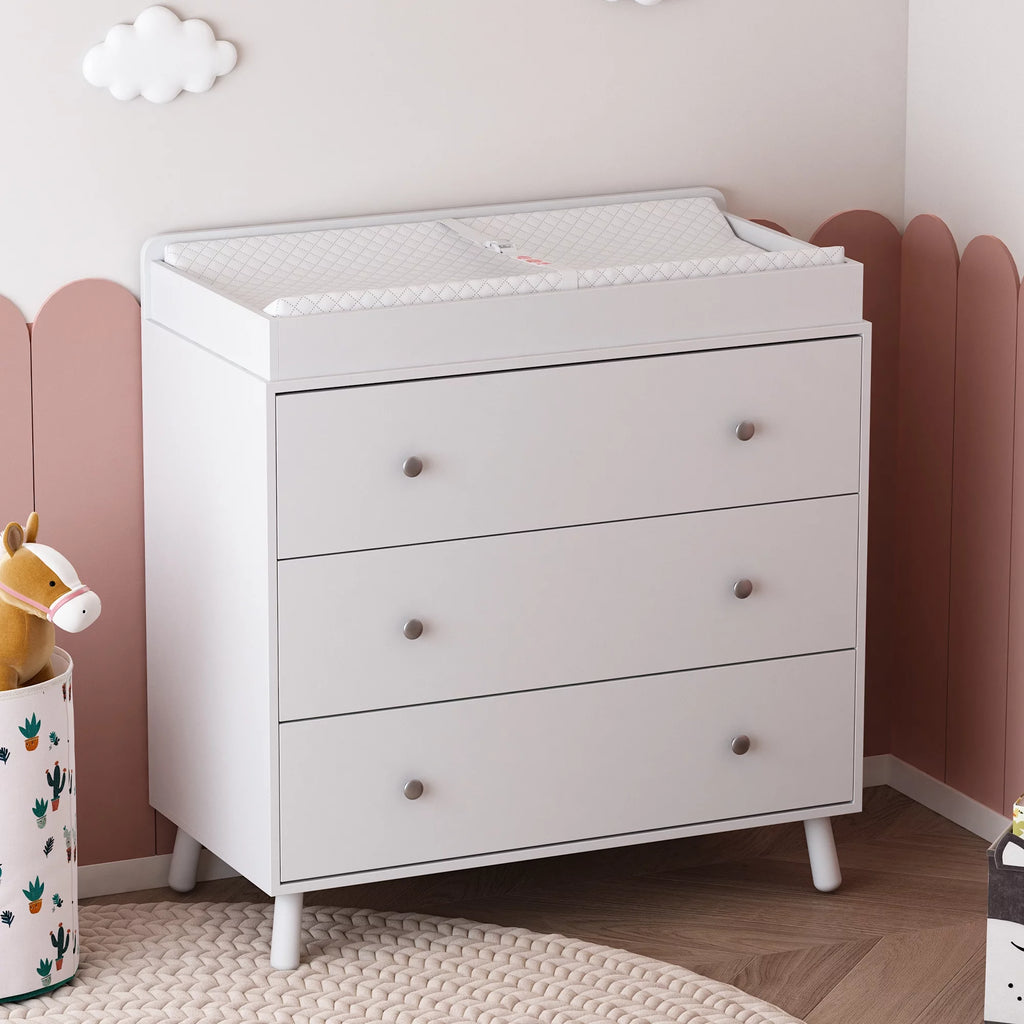 White 3 Drawer Changing Table with Pad Q6188